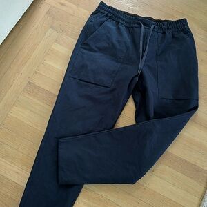 Men’s navy lululemon pants